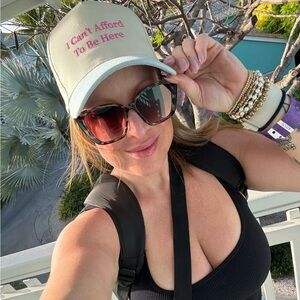 Meet your Posher, Karey